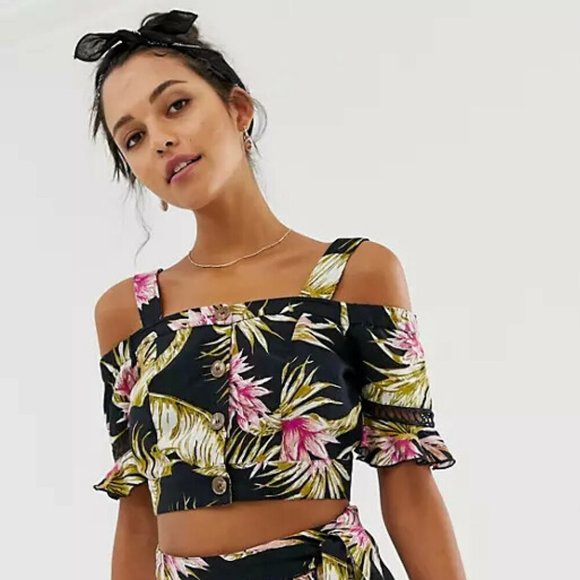 River Island Tops - RIVER ISLAND Tropical Palm Cold Shoulder Crop Top